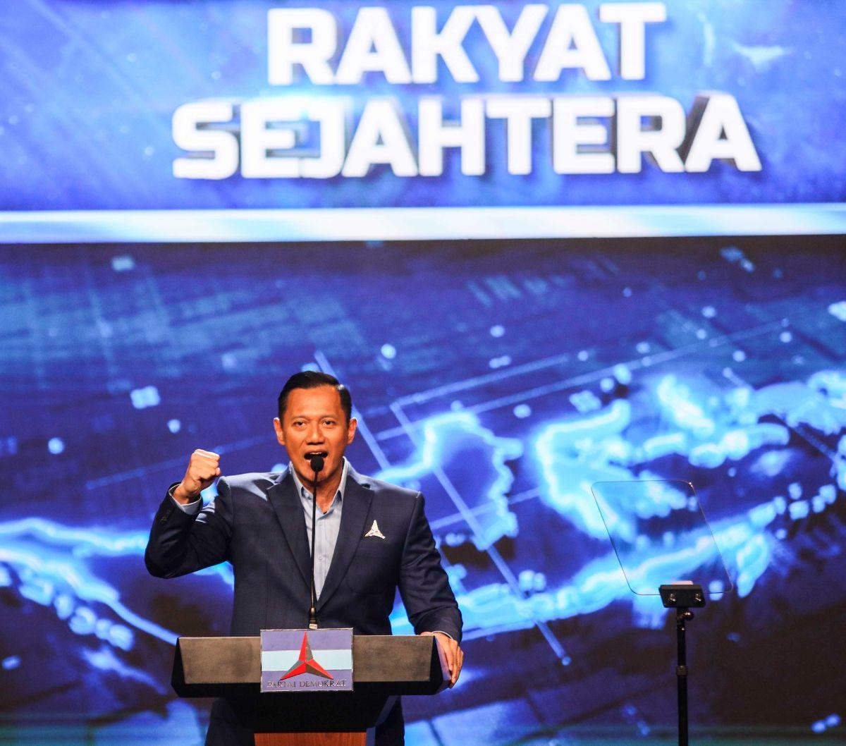 Ketua Umum Partai Demokrat Agus Harimurti Yudhoyono (AHY) menyampaikan pidato politik bertajuk 'Indonesia Maju, Rakyat Sejahteta' di Jakarta Convention Center (JCC), Senayan, Jakarta, Selasa (6/2/2024). Dalam momen tersebut, AHY turut menyampaikan puja pu