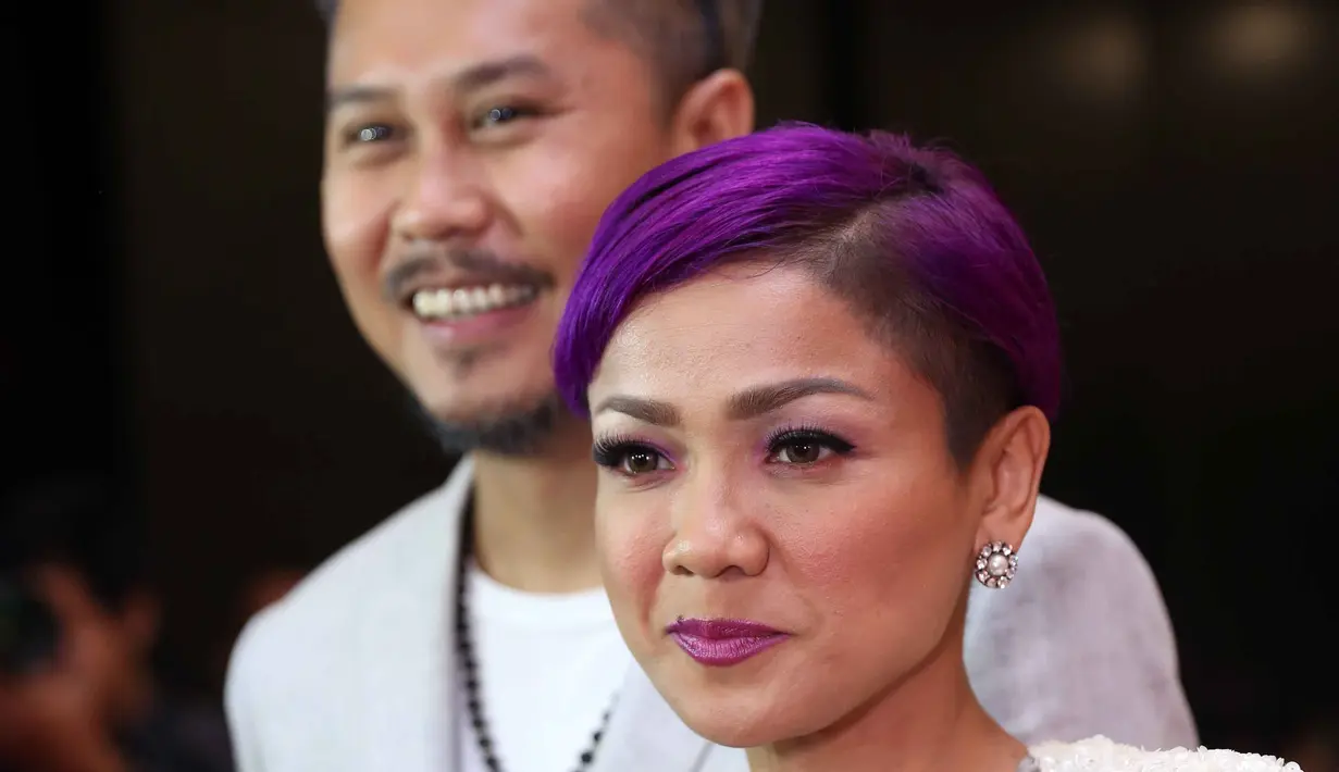 Begitu juga saat keduanya hadir dalam acara Indonesian Movie Actors Awards 2017 (IMAA). Keduanya tampil kompak. Dalam ajang penghargaan itu, ibu dua anak itu masuk sebagai Pemeran Utama Wanita Terfavorit. (Nurwahyunan/Bintang.com)