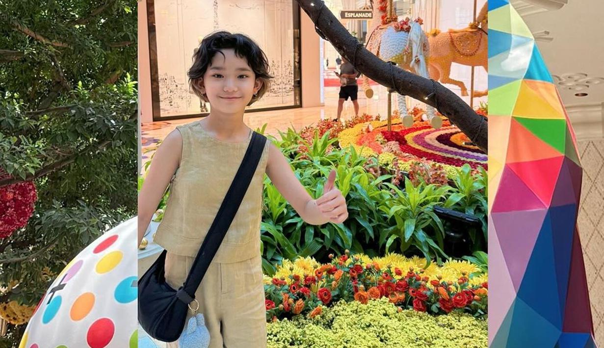 Pakai setelan busana warna krem, ini adalah potret Bilqis saat berkunjung ke Palazzo Las Vegas. Rupanya baju yang dipakai Bilqis ini warnanya senada dengan rambutnya yang setengah pirang. Terlihat Bilqis mewarnai rambut bagian bawahnya saja. Beranjak remaja dan dikenal sebagai anak artis ternama, Bilqis memang selalu curi perhatian netizen di berbagai momen. (Liputan6.com/IG/@ayutingting92)