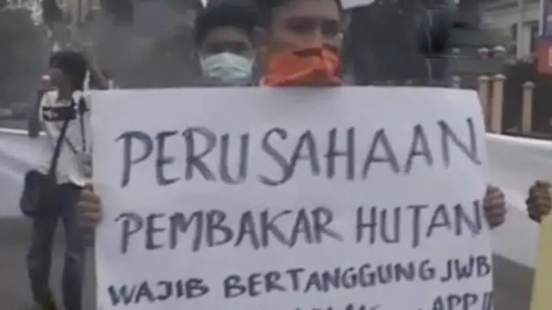 Kabut Asap Berkepanjangan, Warga Jambi Gelar Protes