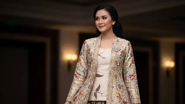 Model Dress Atasan Brokat Bawahan Batik 2025