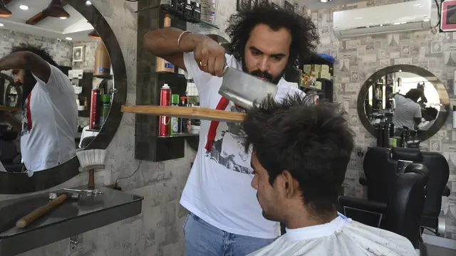 tukang cukur Pakistan Ali Abbas
