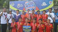 SSB Alvatar sukses menjadi juara Okky Splash Youth Soccer League yang berlangsung di Malang (istimewa)