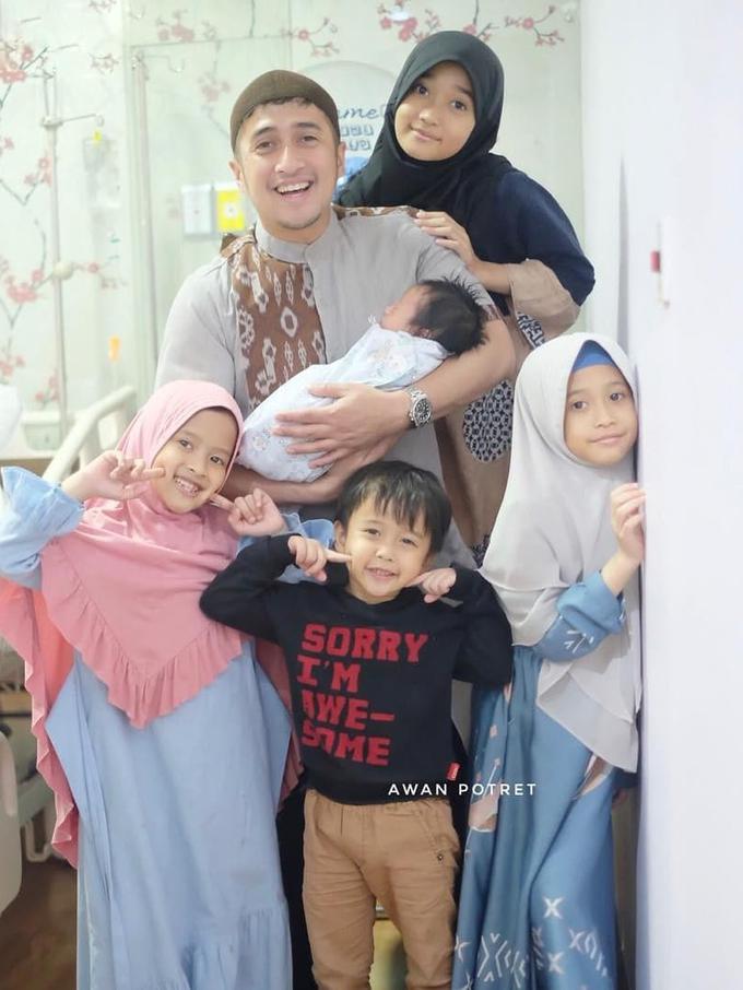 Dikaruniai Anak ke-5, Begini Perjuangan Istri Irfan Hakim ...