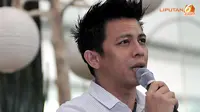 Pemeriksaan Kasus Ariel-Pramugari Ditunda