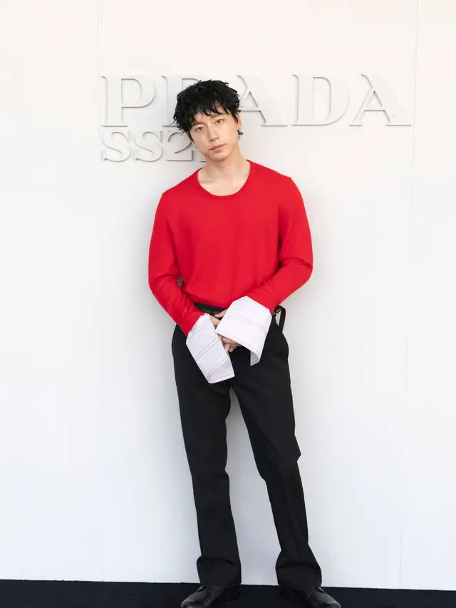 ENHYPEN hingga Jaehyun NCT Tampil Curi Perhatian di Prada Menswear Spring/Summer 2027 "Clarity"