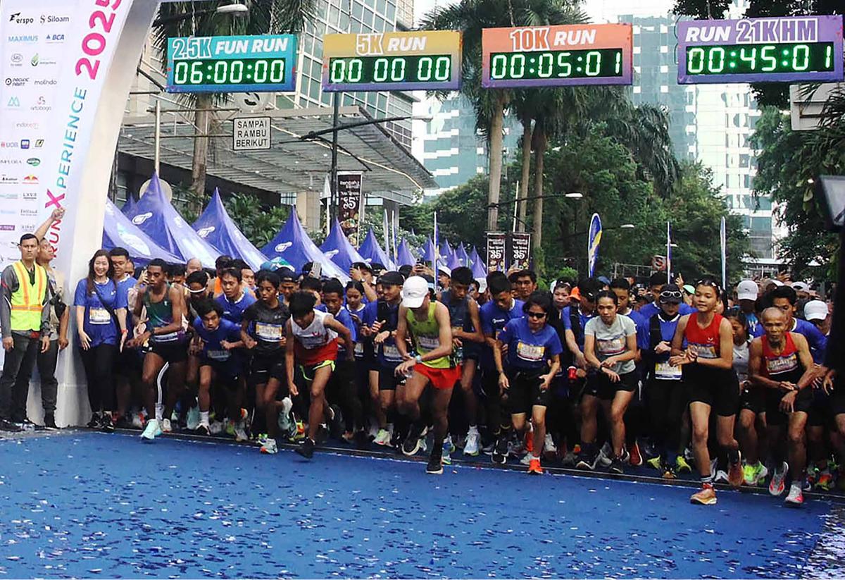 FOTO: Ribuan Pelari Ikuti Crystalin RunXperience 2025 di Lippo Mall Nusantara