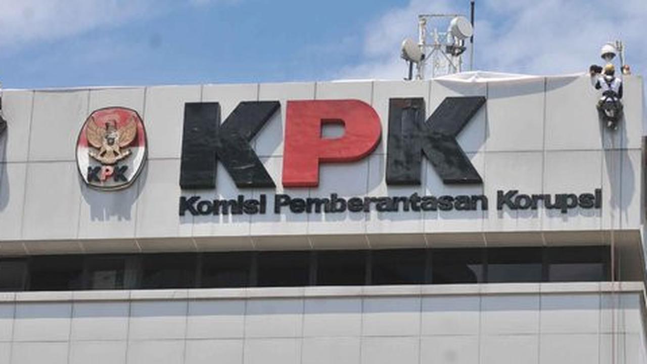 Kasus korupsi P2KTrans, KPK periksa politikus Golkar Charles Mesang