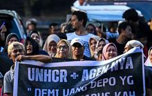 FOTO: Aksi Warga Sabang Demo Tolak Kedatangan Pengungsi Rohingya di Aceh