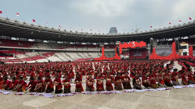 Gladi bersih acara Bulan Bung Karno (BBK) 2023 di Stadion Utama Gelora Bung Karno (GBK), Senayan, Jakarta, Jumat (23/6/2023).