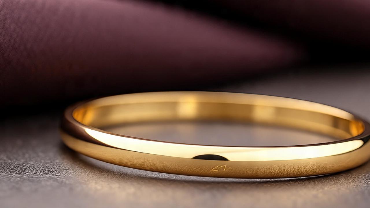 8 Model Gelang Emas Bangle 24 Karat Polos, Pesona Klasik yang Tak Lekang oleh Waktu
