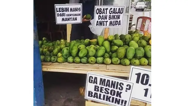 5 Papan Informasi Jualan Buah Ini Bikin Geleng Kepala