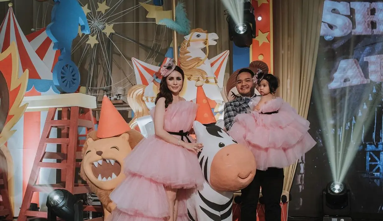 Ultah Anak Momo Geisha (Instagram/therealmomogeisha)