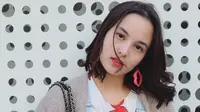 Ngaku Sayang, Chelsea Islan Mesra dengan Pria Ini di Depan Pacar