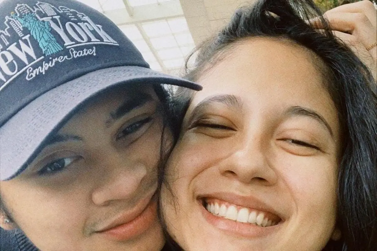Potret Mesra Bastian Steel dan Sitha Marino