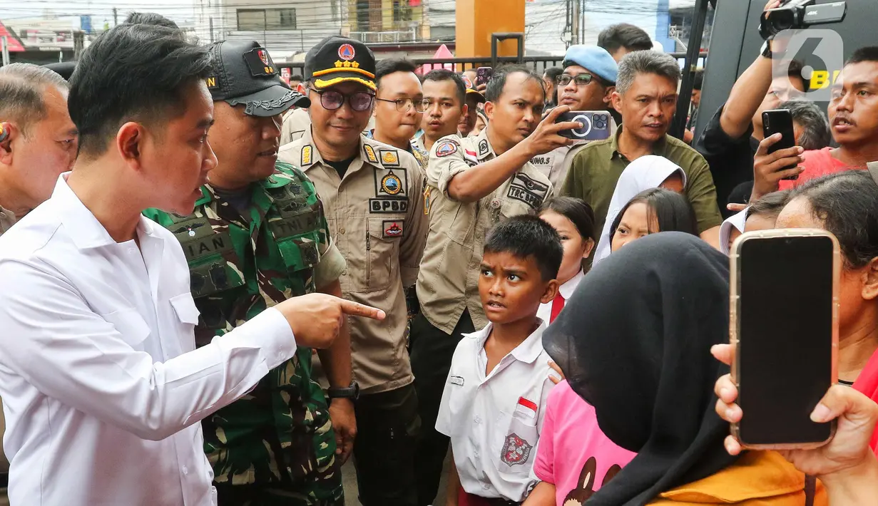 Sebelumnya, kebakaran hebat melanda kawasan permukiman padat penduduk di Jalan Kemayoran Gempol, Kebon Kosong, Kemayoran, Jakarta Pusat, pada Selasa (21/1/2025) dini hari. (Liputan6.com/Herman Zakharia)
