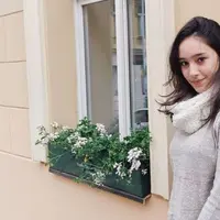 Tatjana Saphira makin mantap berkarir di perfilman Indonesia gara-gara syuting film 'Negeri Van Oranje'.