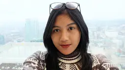 Erina Gudono memiliki paras yang cantik natural sehingga penampilannya tanpa makeup pun tetap menawan. Ia juga percaya diri dengan wajah tanpa makeupnya dan tampil cantik apa adanya.(Liputan6.com/IG/@erinagudono)