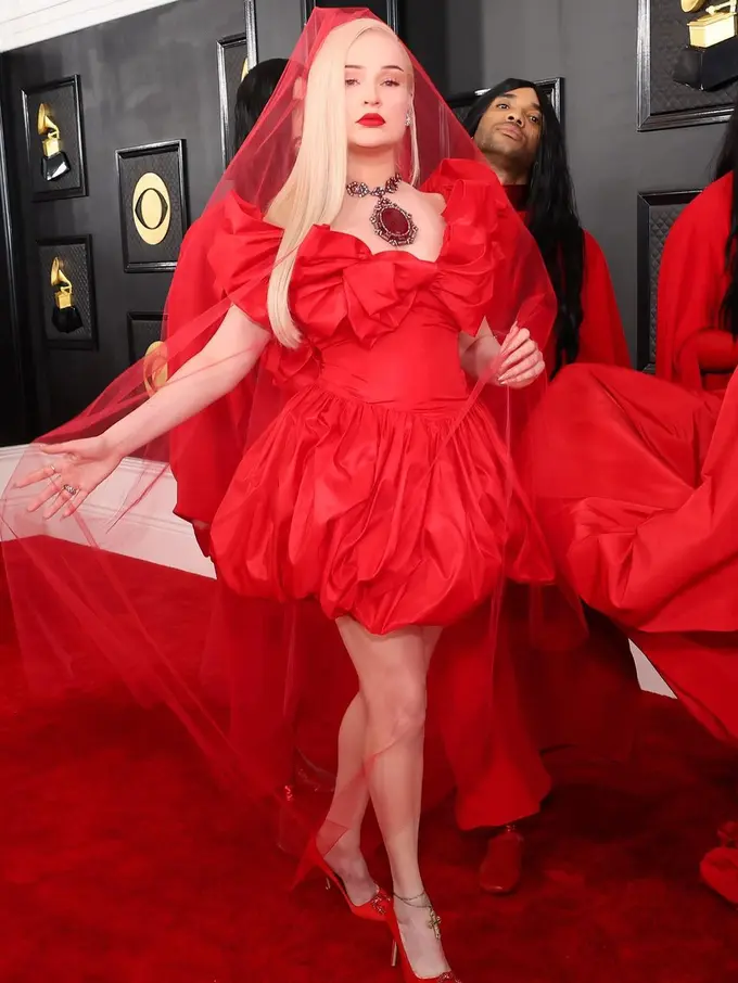 Kim Petras di Grammy Awards 2023