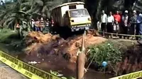 [VIDEO] Duka Keluarga Korban Truk Maut di Sumut, 7 Tewas
