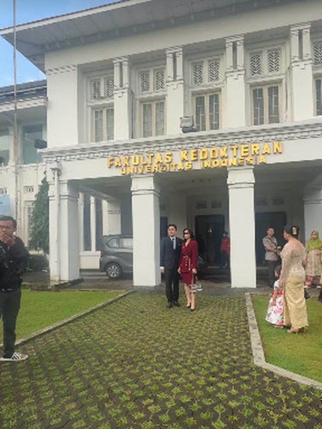 Suami Isyana Sarasvati Jadi Dokter Spesialis Jiwa