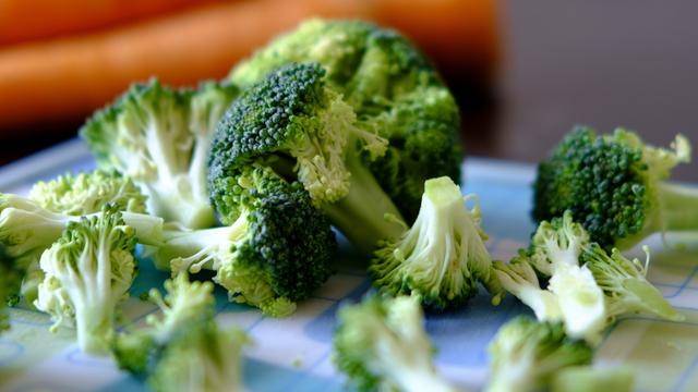 Cara Menghilangkan Ulat Pada Sayur Brokoli Sebelum Dimasak Lifestyle Fimela Com