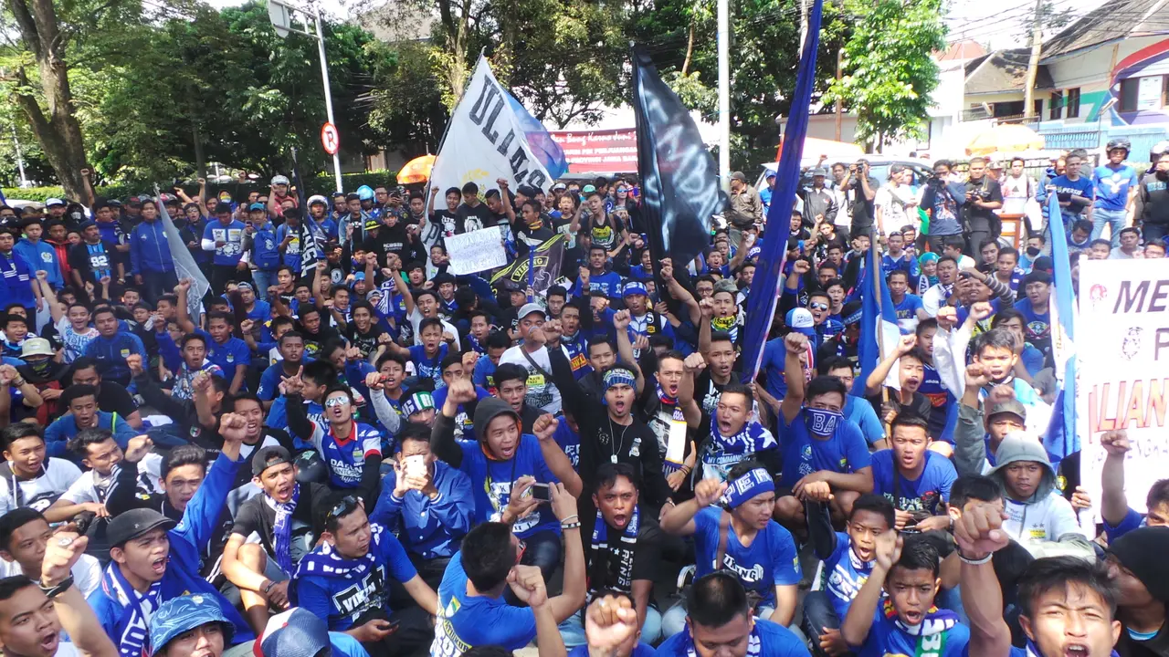 Demo Bobotoh di Bandung (Liputan6.com)