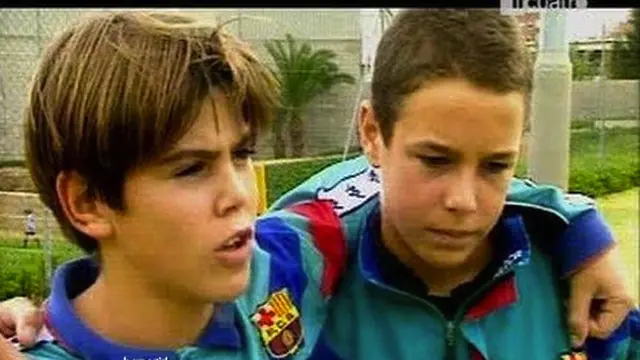 Victor Valdes dan Pepe Reina Kecil