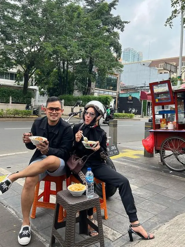 [Fimela] Gilang Widya Permana dan Shandy Purnamasari
