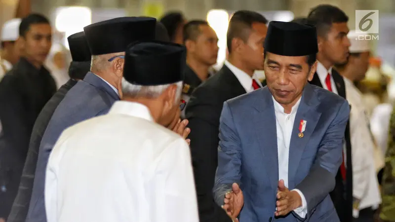 Ditemani Iriana dan Kaesang, Presiden Jokowi Salat Id di Masjid Istiqlal