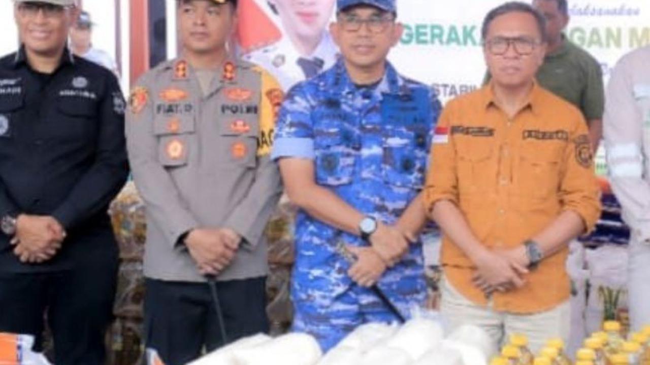 Sembako Gratis Halteng: Bupati Ikram Gratiskan Kebutuhan Pokok Jelang Tahun Baru 2026