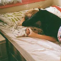 Terlahir cuek, beberapa zodiak ini bakal nggak peduli sama komentar orang tentang dirinya. (Sumber foto: favim.com)