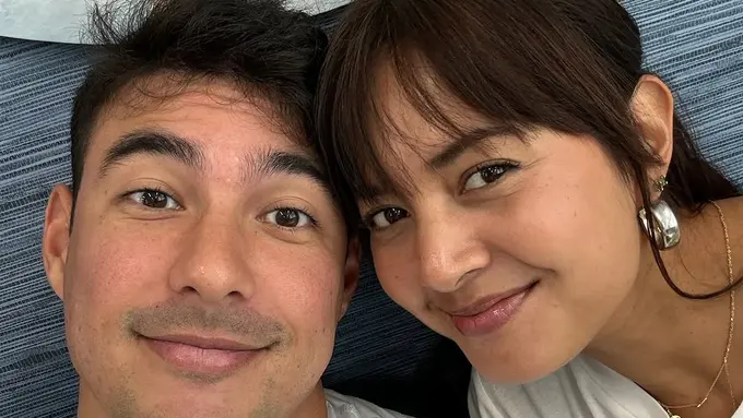 Potret Aurelie Moeremans dan Tyler Bigenho saat Selfie Bareng (credit: instagram/aurelie).