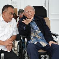 Nasihat Emil Salim untuk Menteri LH Jumhur Hidayat soal Pengelolaan Sampah