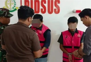 Kejari Way Kanan menetapkan seorang ASN sebagai tersangka dalam korupsi bedah rumah. (Istimewa)