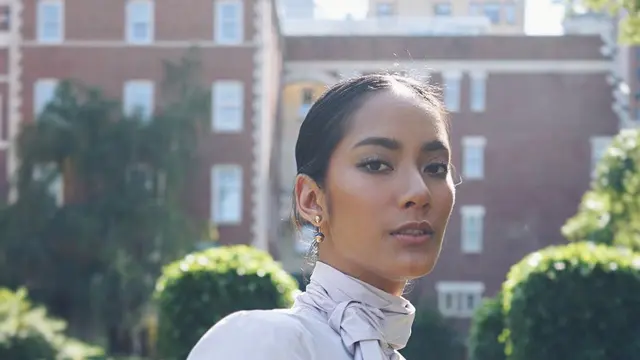 [Bintang] Punya Kulit Sawo Matang, Intip 5 Makeup Seleb Paling Kece