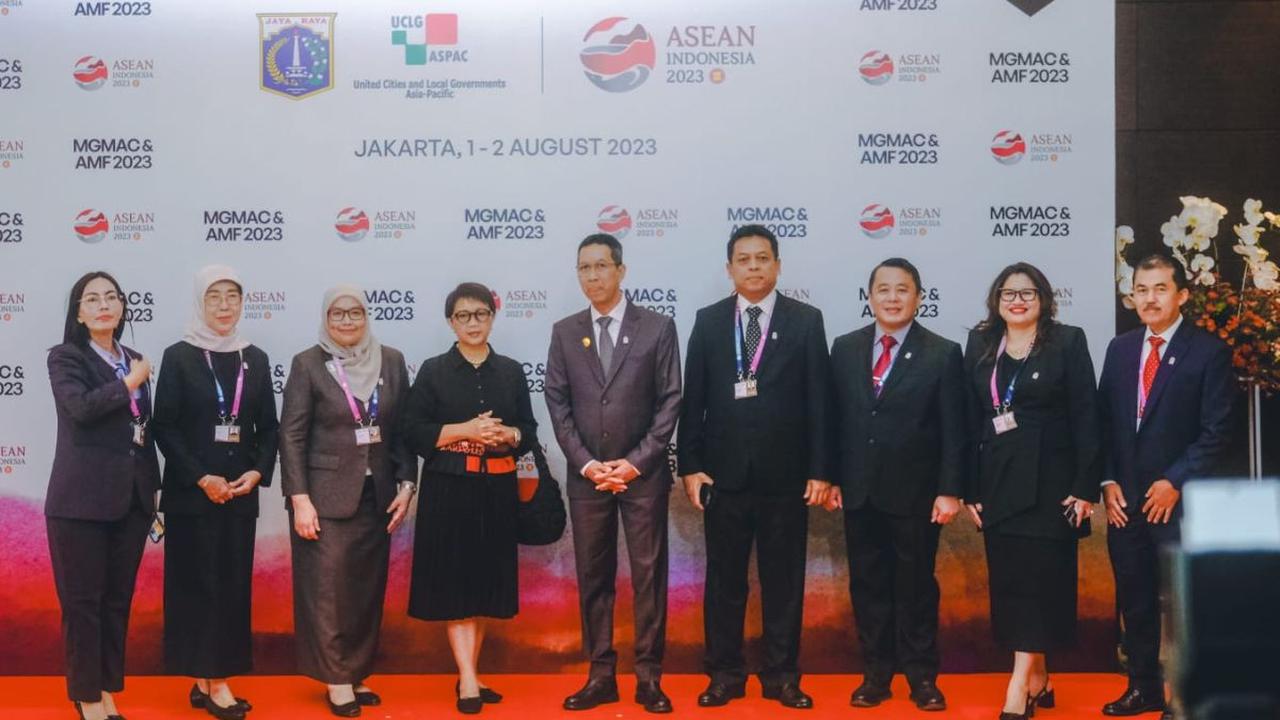 Retno menjelaskan, IKN direncanakan menjadi kota pertama di Indonesia, bebas emisi atau netral karbon pada 2045. Hal ini, kata Retno juga sejalan dengan tujuan keketuaan ASEAN.