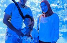 Potret Okie Agustina dan Gunawan Dwi Cahyo Berlibur Bersama Meski Sudah Bercerai, Tetap Kompak Demi Anak