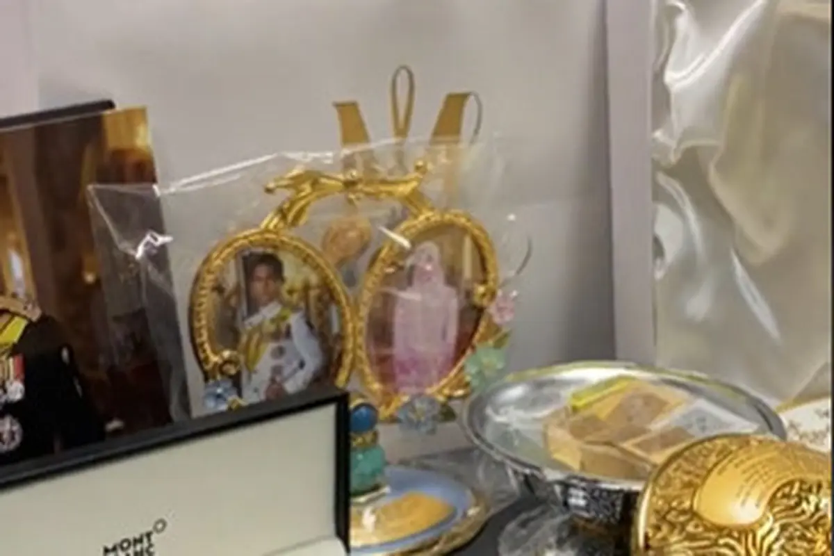 Pulpen di suvenir mewah Pangeran Abdul Mateen dari Brunei Darussalam. (TikTok/@Yourgoodbyevideo)
