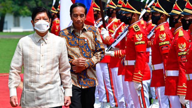 Jokowi Sambut Hangat Presiden Filipina Ferdinand Marcos Jr di Istana Bogor