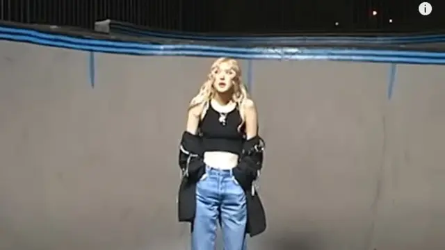 Rose BLACKPINK Sutradarai Sendiri Video Musik Terbarunya Number One Girl, Tetap Keren dengan Outfit Simpel