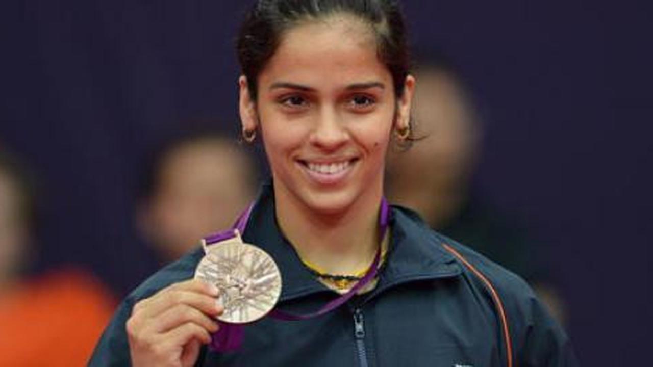 Beruntung, Nehwal raih medali pertama India