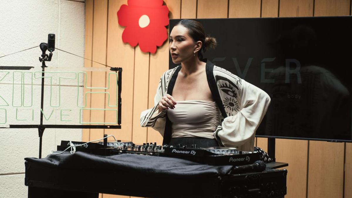 Cara Unik Tiara Eve Perkenalkan Album 528Hz Dance Mantra, Undang Tamu dan Ajak Minum Matcha