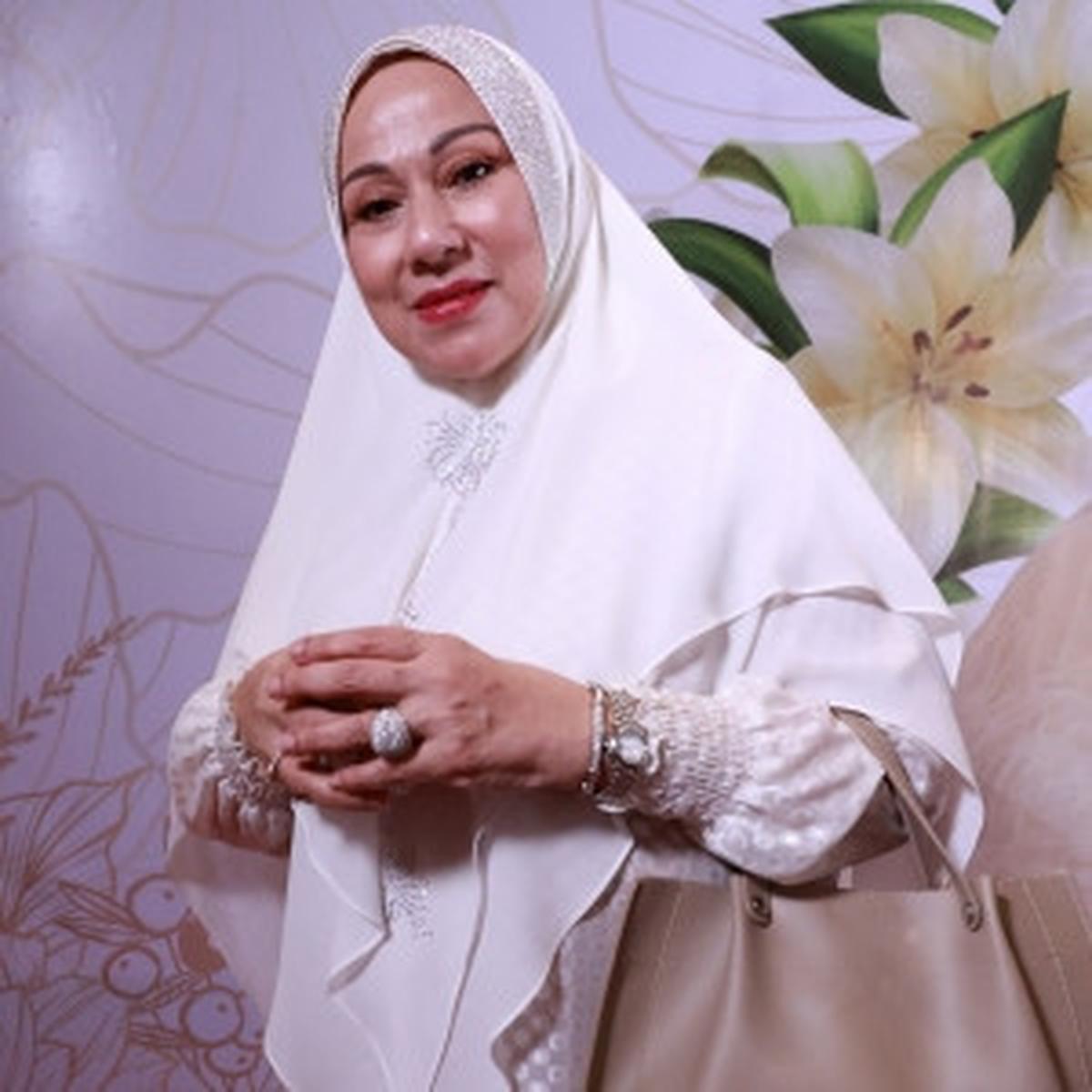Camelia Malik Tersentuh Lihat Tahlilan Titiek Puspa: Kayak di Mekkah, Semuanya Putih