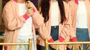 Paras cantik Sydney Azkassyah Yusuf, Song Louisa Mu Khadijah, dan Kana Sybilla Bramantyo tak kalah disorot. Warganet memuji pesona anak-anak selebriti ini yang mewarisi paras menawan orang tua [@zaskiadyamecca].