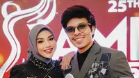 Atta Halilintar dan Aurel Hermansyah menang AMI Awards 2022 (Instagram/attahalilintar)