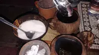 Kopi arang memang cukup terkenal di tanah air, dan kopi yang terbilang cukup unik ini kini bisa anda nikmati jika berkunjung ke Palu.