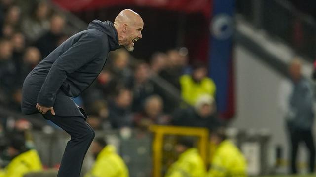 Foto: Ragam Ekspresi Frustrasi Erik ten Hag saat MU Dipermalukan Newcastle di Carabao Cup 2023/2024