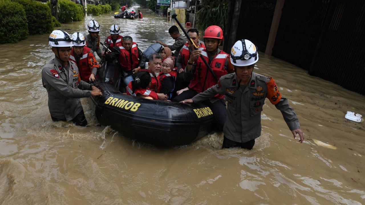 Banjir di Vila Nusa Indah Bogor