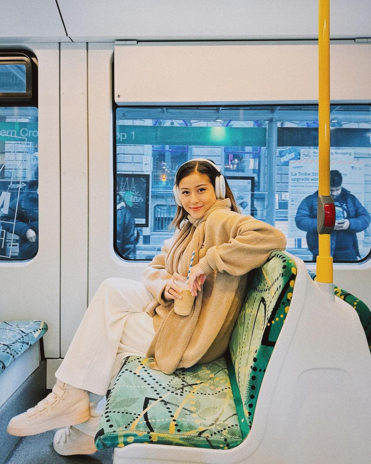Profil Awkarin, Selebgram yang Berkonflik dengan Jonathan Alden dan Brisia Jodie